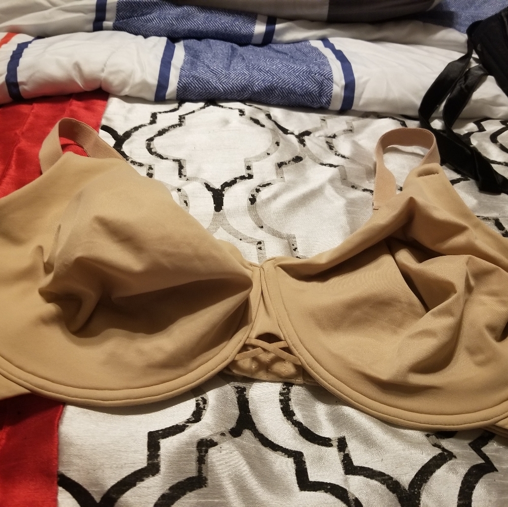 2 bras